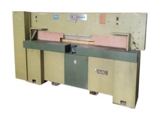 Veneer guillotine machine weili (big) - Machinery Used at 7Hill Asset Liquidation